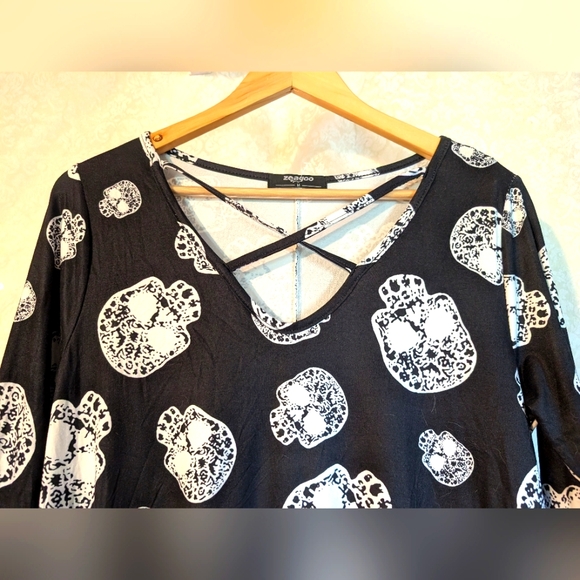 Zeagoo Black & White‎ Skull Dress Sz. Medium - Picture 10 of 13